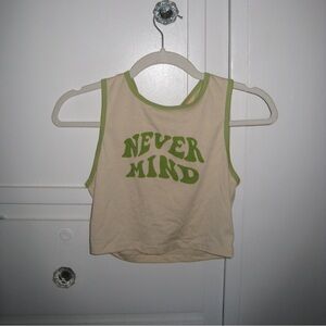 Cropped green and crème graphic tank top